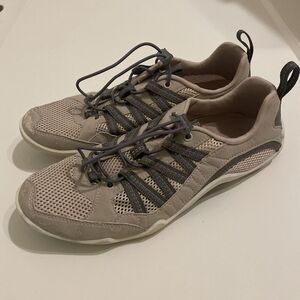 Lands End Mens Shoes Size 9 D Tan Brown Sneakers Walking Water Hiking Trail READ